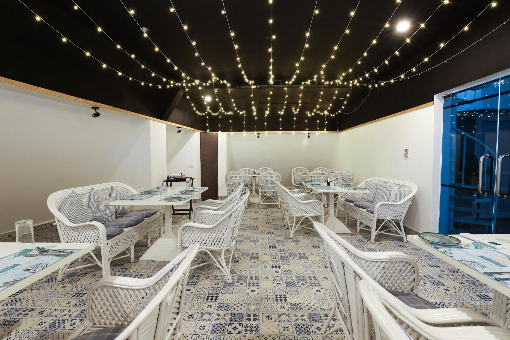 Hotel Le Castle Rudrapur Exterior foto