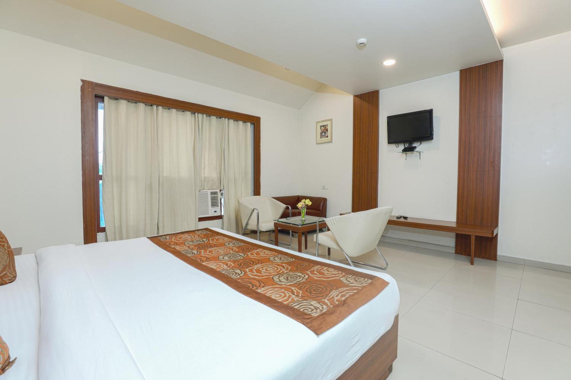 Hotel Le Castle Rudrapur Exterior foto